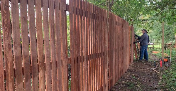 A fence being installed in the Lincolnshire Wolds